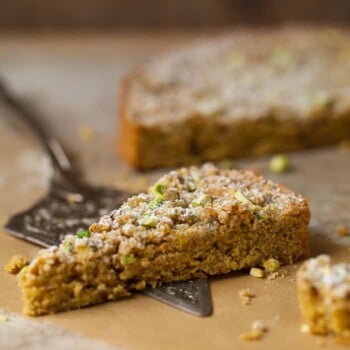 pistachio crumble coffee cake