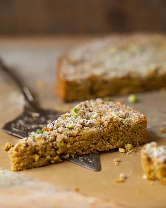 Pistachio Crumble Cake-image