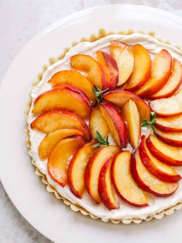 Totally No-Bake Cream Cheese Peach Tart