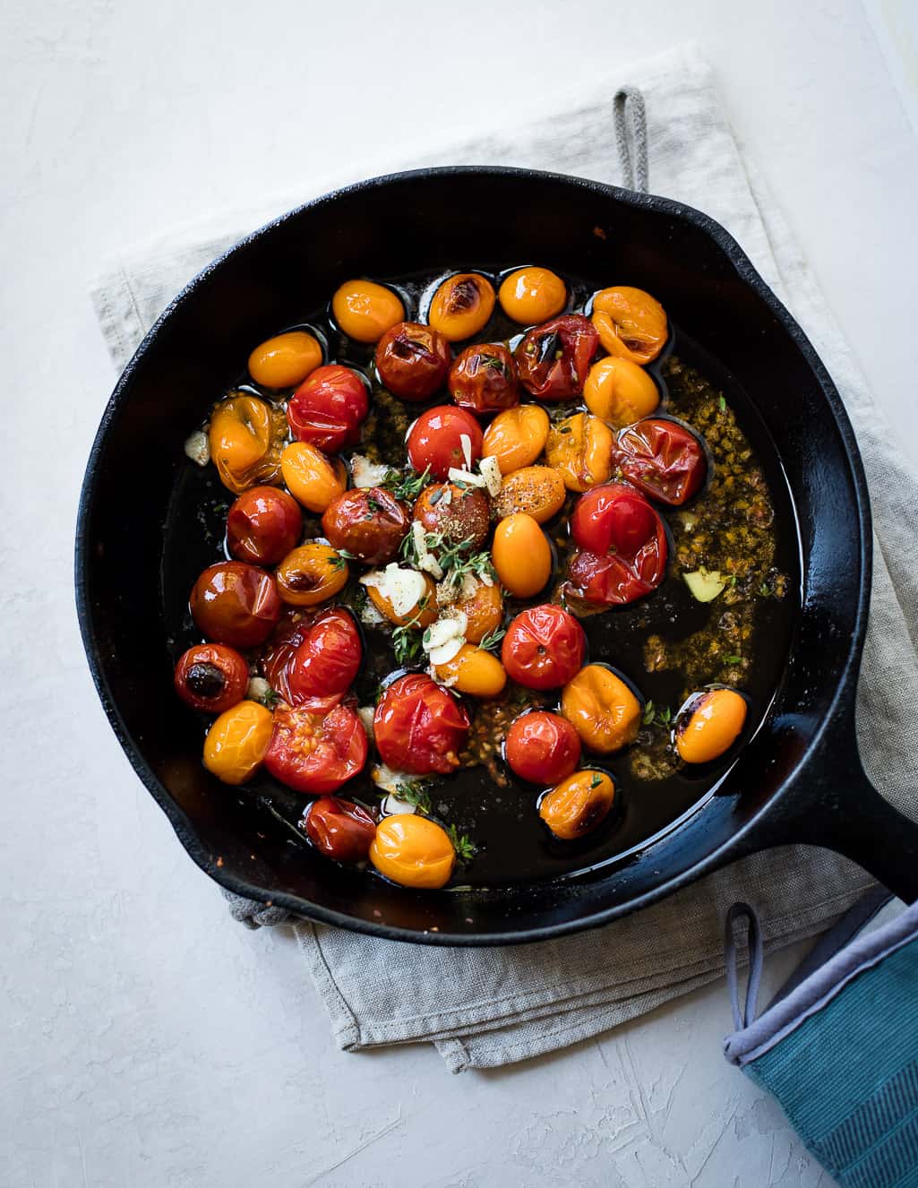 Can You Cook Tomatoes In Cast Iron?