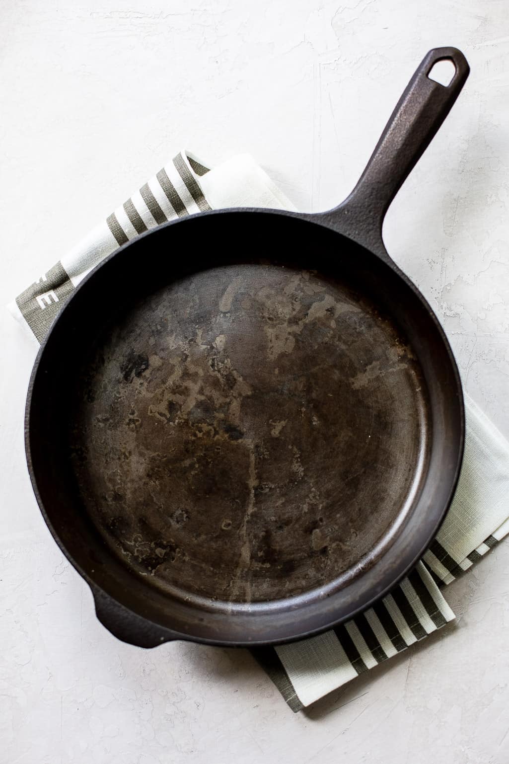 How to season a cast iron pan