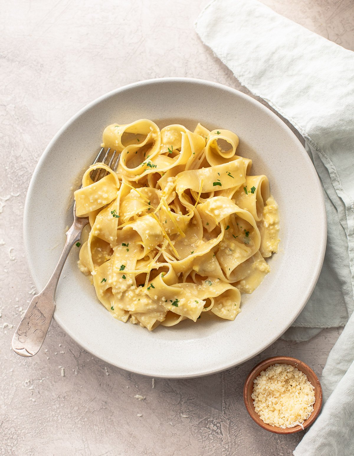 Creamy Lemon Pasta - Familystyle Food