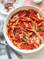 Easy Spicy Arrabbiata Sauce - Familystyle Food