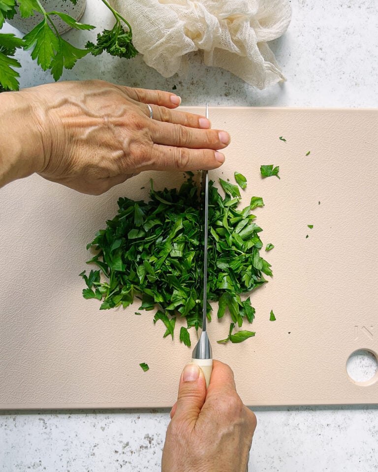 How to Chop & Store Parsley (Fresh All Week!) Familystyle Food