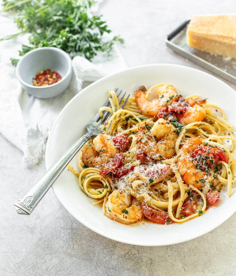 Shrimp Pasta With Garlic Butter Sauce Familystyle Food Shrimp Pasta 768x899